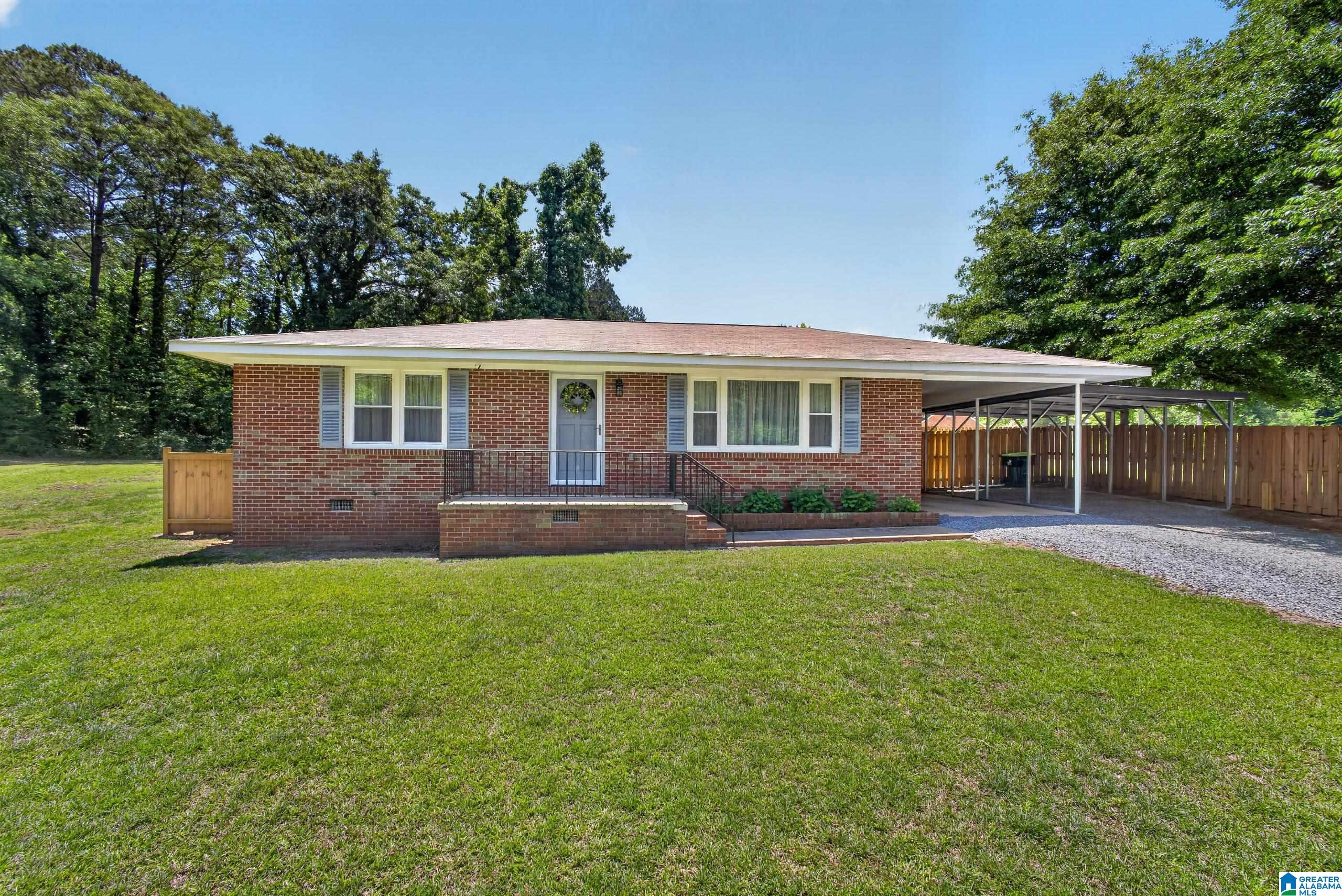 2050 Oldfield Road Sylacauga, AL 35150 - Photo 3 of 24