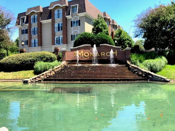 $250,000 | 5400 Park Avenue, Unit 302, Memphis, TN 38119