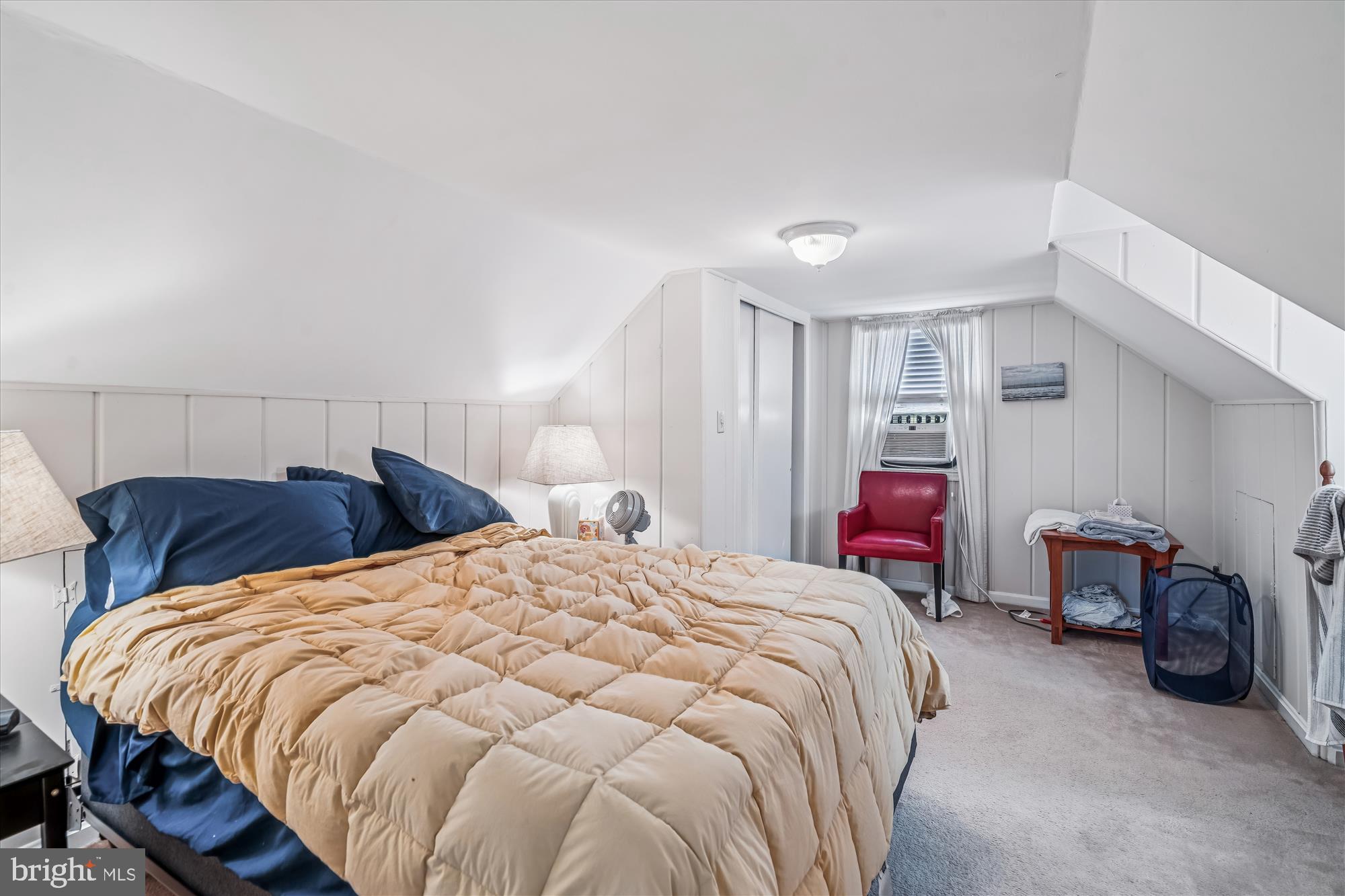 407 Lanark Way Silver Spring, MD 20901 - Photo 19 of 27 Spacious Bedroom #4 Upper Level