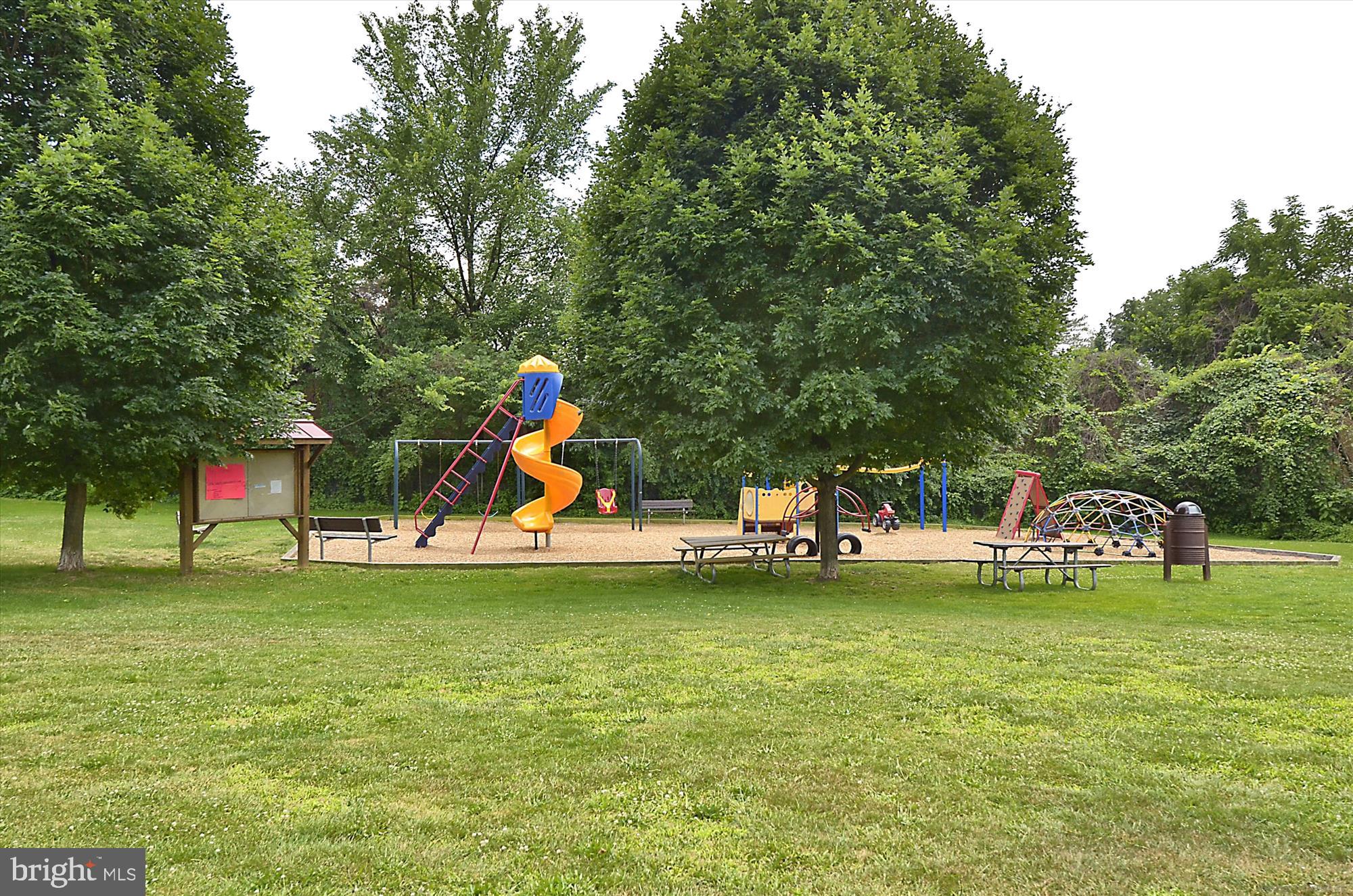 407 Lanark Way Silver Spring, MD 20901 - Photo 24 of 27 South Four Corners Park