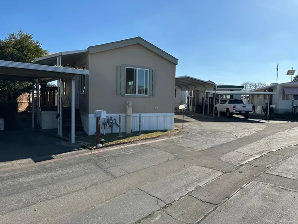 $77,900 | 1724 Minnewawa Avenue, Unit 56, Clovis, CA 93612