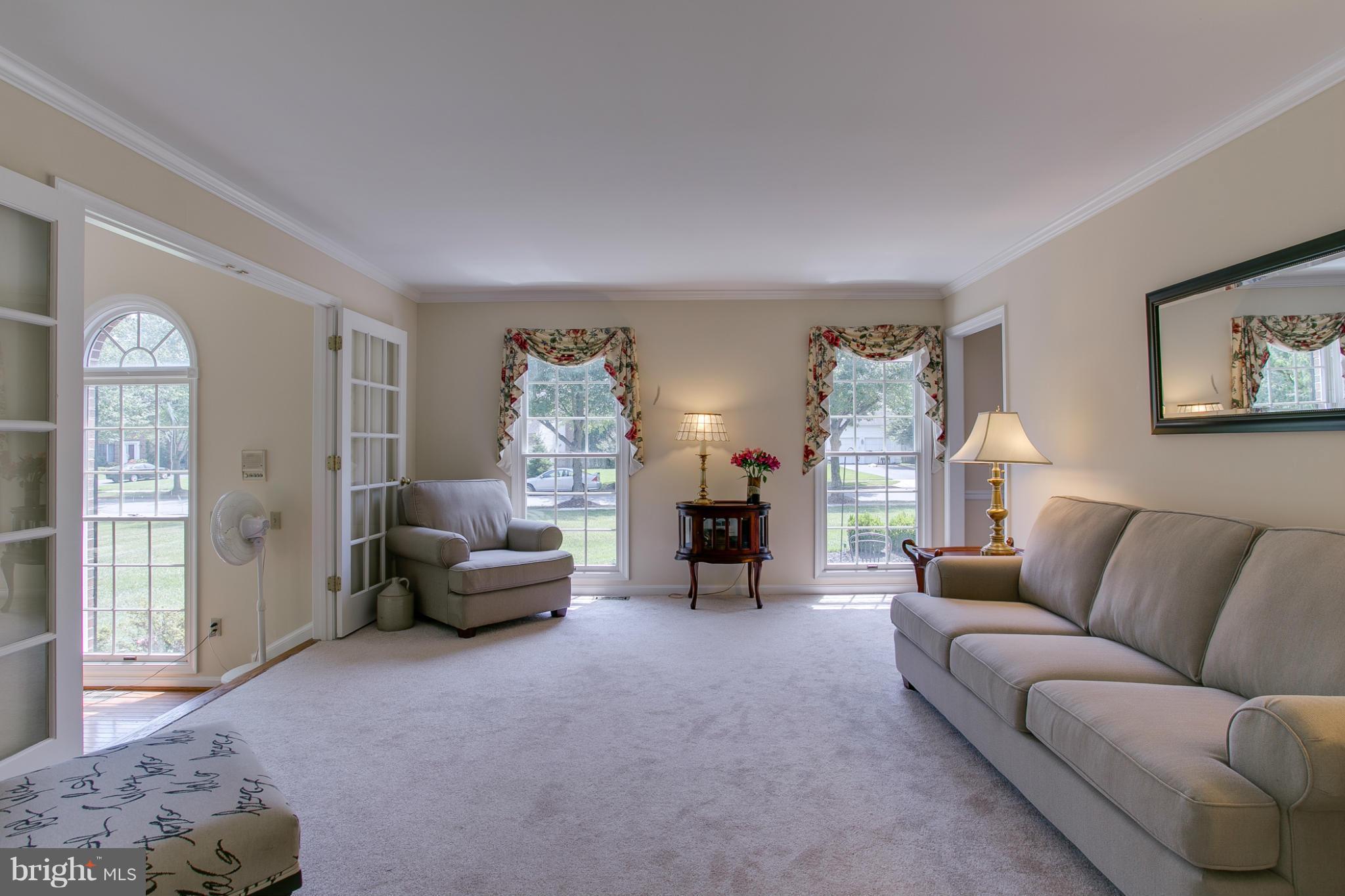 8220 Sandy Stream Road Laurel, MD 20723 - Photo 5 of 30 Living Room