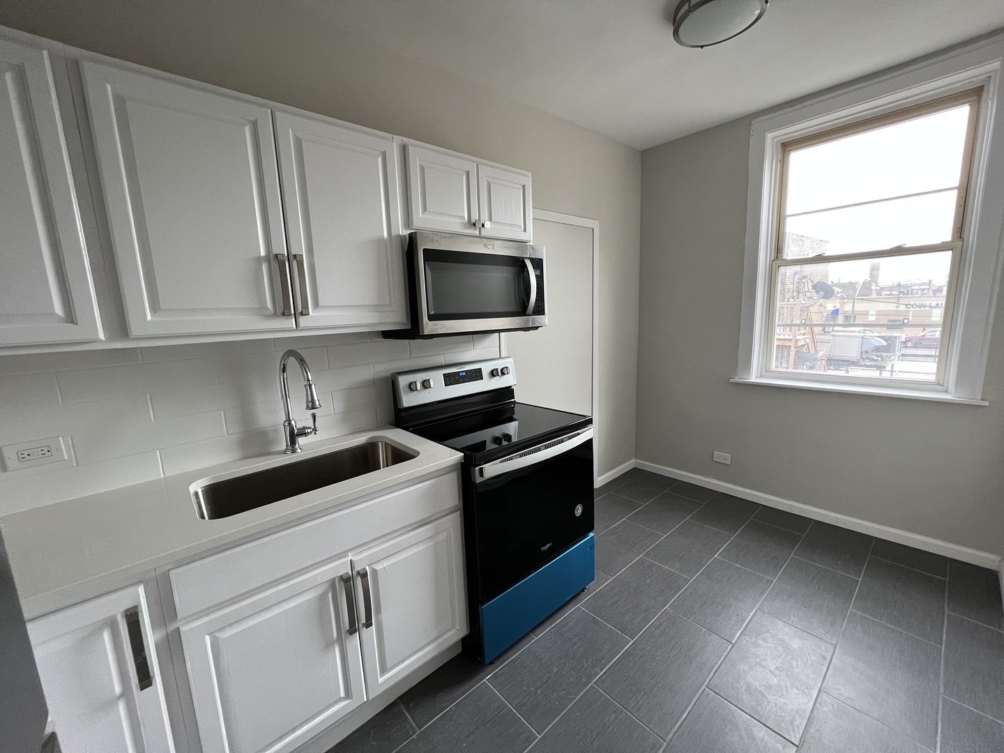 3242 North Pulaski Road, Unit 3 Chicago, IL 60641 - Photo 3 of 9 Gallery Image 3