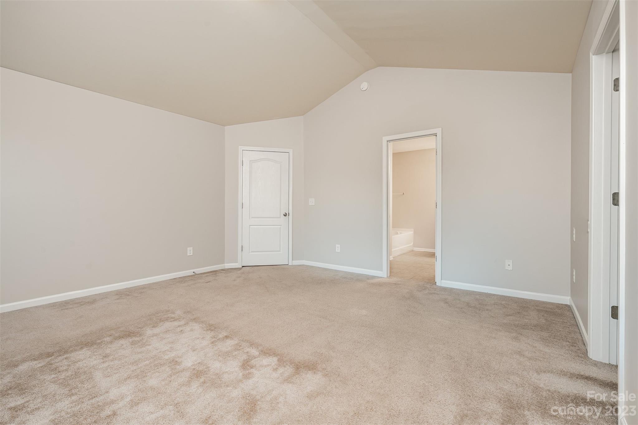 13225 Chelsea Ridge Lane Huntersville, NC 28078 - Photo 25 of 40 an empty room with an entryway