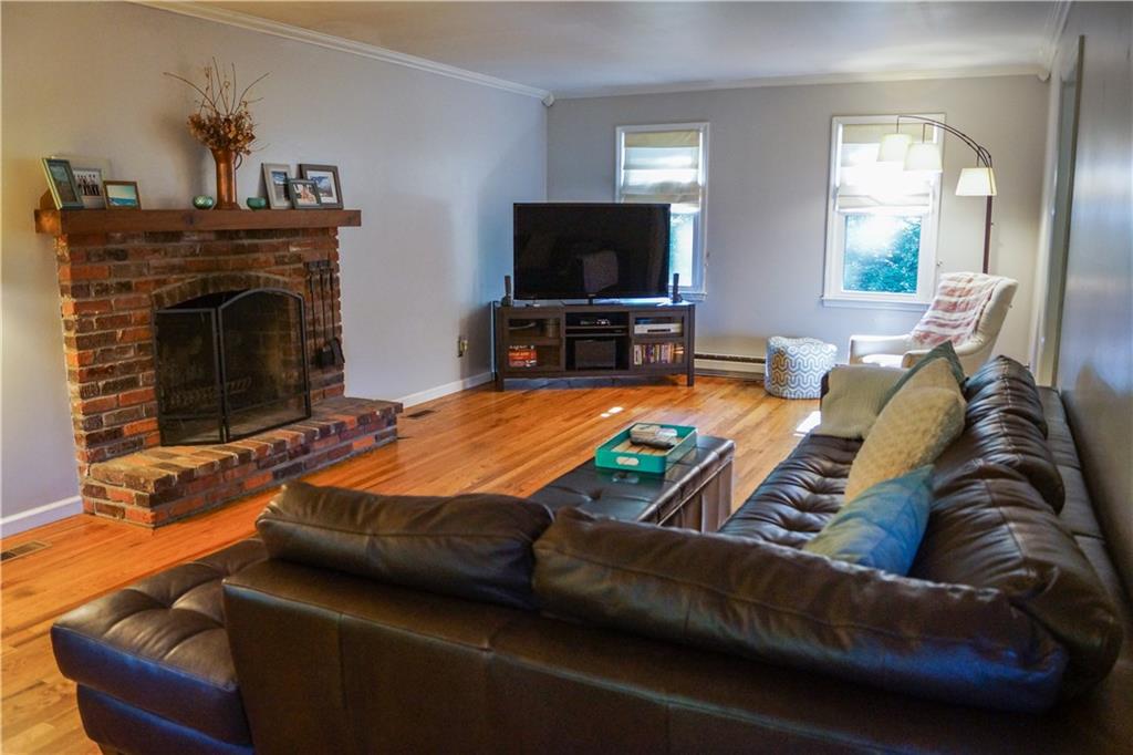 6141 Bramshaw Road Indianapolis, IN 46220 - Photo 4 of 24