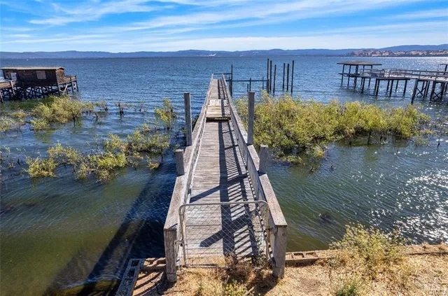 $149,000 | 3383 Lakeshore Boulevard, Upper Lake, CA 95485