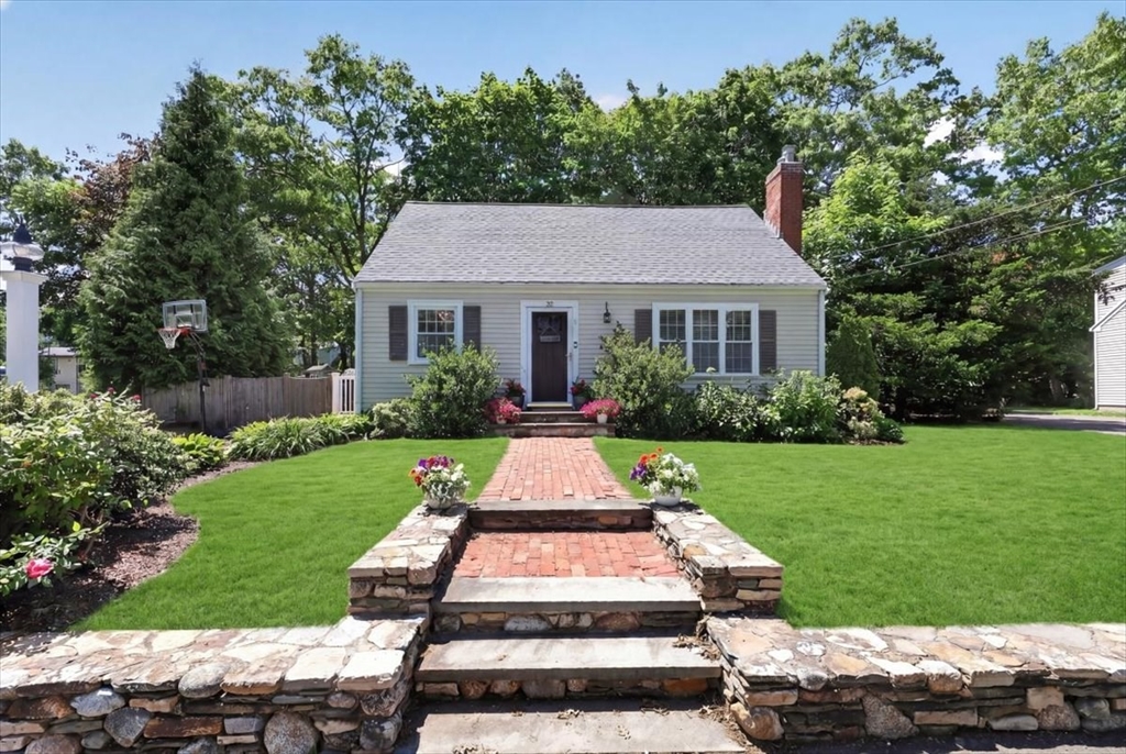 52 Gerard Road Norwell, MA 02061 - Photo 1 of 25