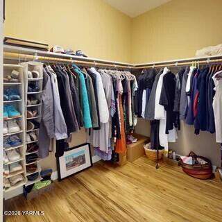 7904 Easy Street Yakima, WA 98903 - Photo 24 of 38 Q5casHvMx39-Closet