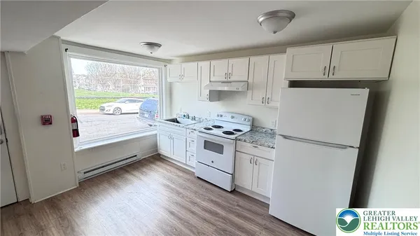 $1,150 | 414 Folk Street, Unit C FRONT, Easton, PA 18042