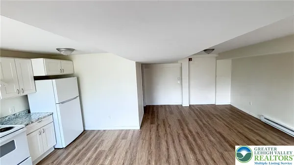 $1,150 | 414 Folk Street, Unit C FRONT, Easton, PA 18042