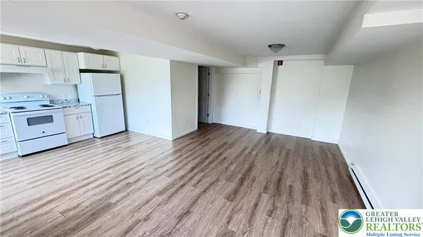 $1,150 | 414 Folk Street, Unit C FRONT, Easton, PA 18042