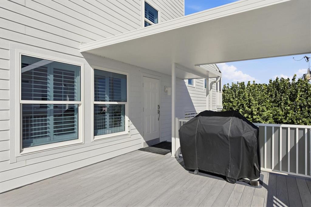 33 South Gulf Boulevard, Unit A Boca Grande, FL 33921 - Photo 13 of 47 a house view with a backyard space