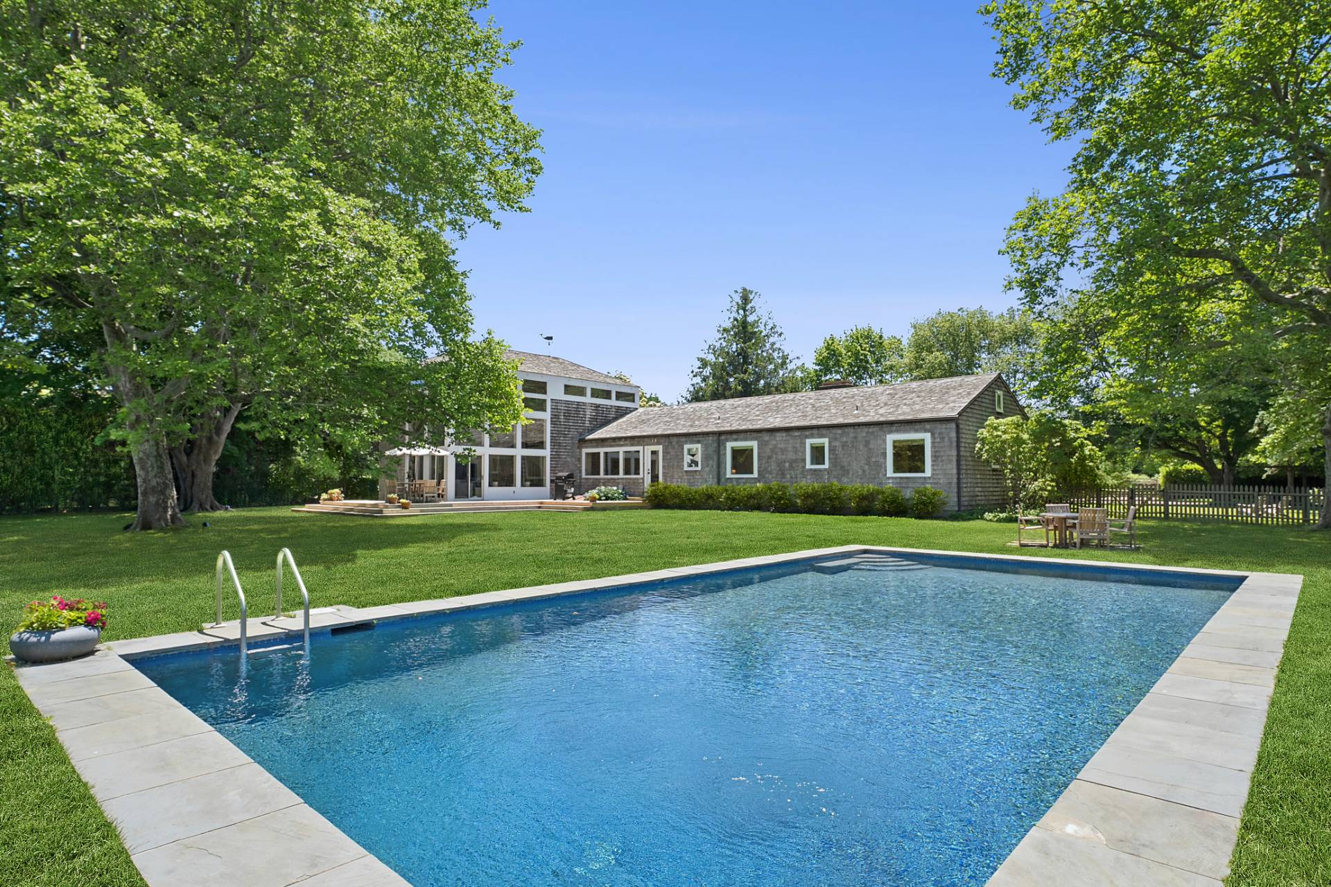 78 Bridge Lane Bridgehampton, NY 11932 - Photo 17 of 21