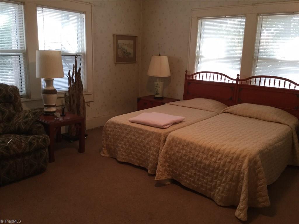 217 Spring Street Thomasville, NC 27360 - Photo 14 of 30 Gallery Image 14