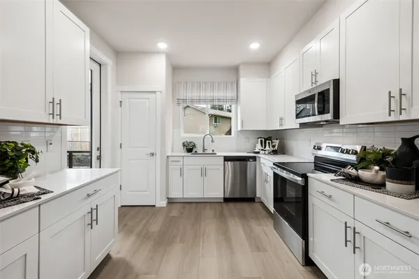$699,990 | 27026 187th Place Southeast, Unit 103, Covington, WA 98042