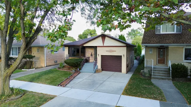 $440,000 | 4841 North Rutherford Avenue, Chicago, IL 60656