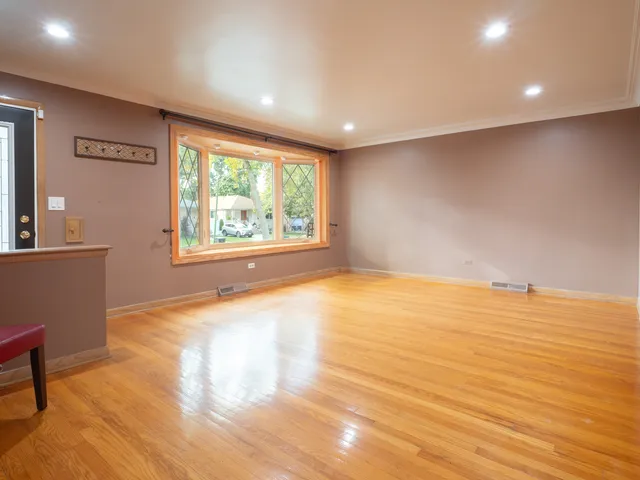 $440,000 | 4841 North Rutherford Avenue, Chicago, IL 60656