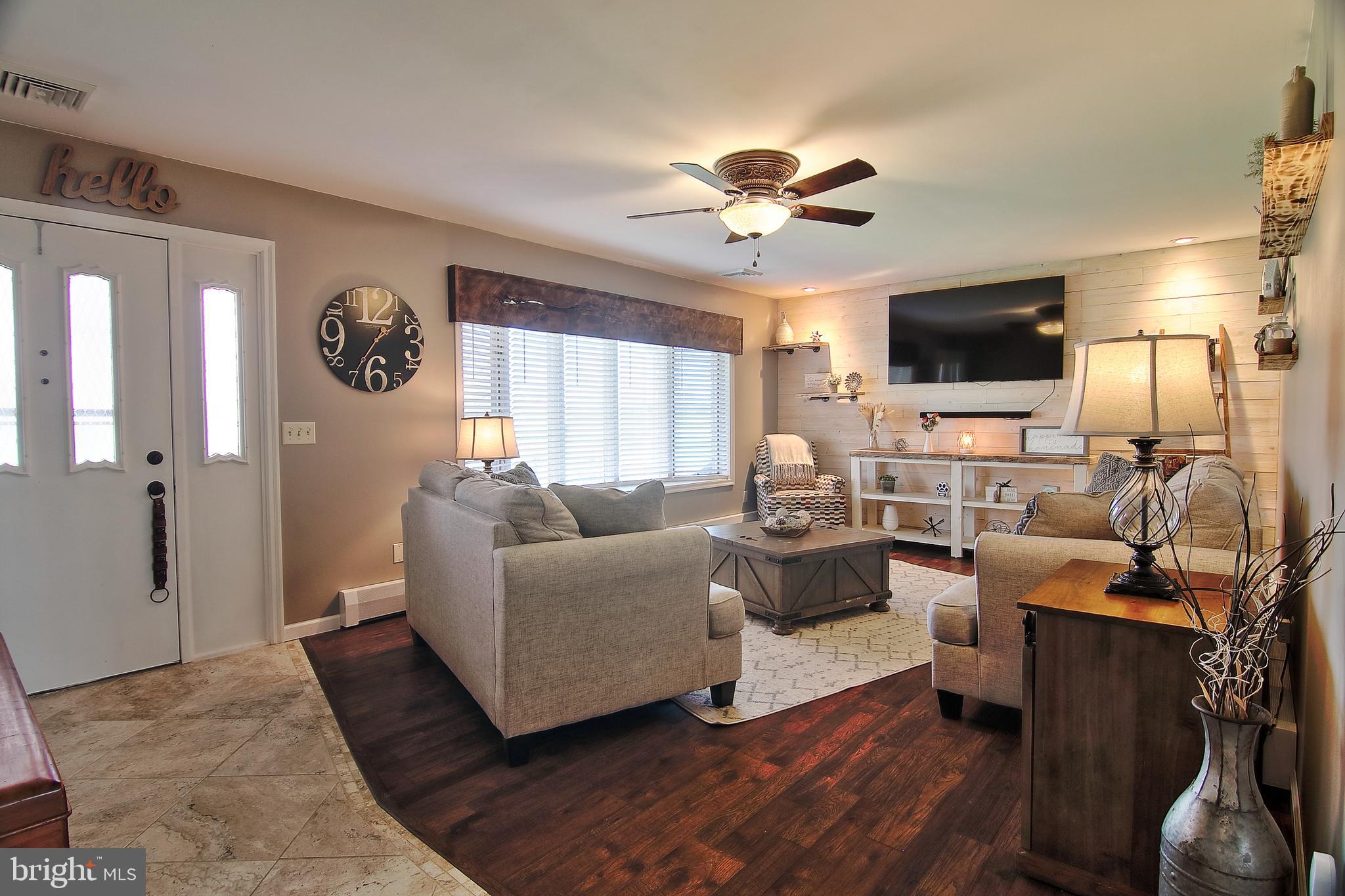2381 Yost Road Bath, PA 18014 - Photo 3 of 42 Living Room
