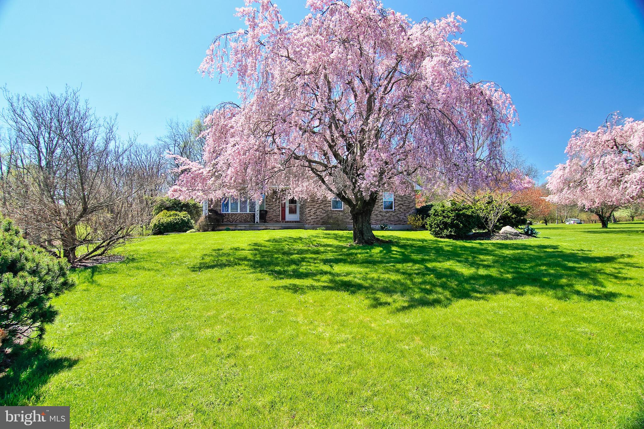 2381 Yost Road Bath, PA 18014 - Photo 38 of 42 Exterior Front
