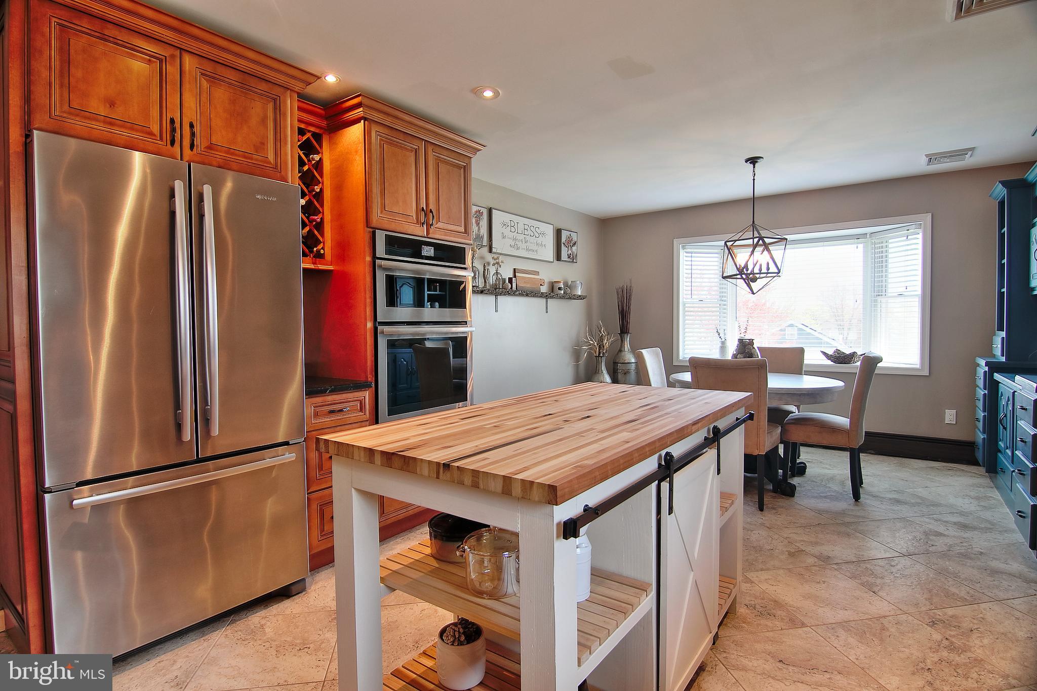 2381 Yost Road Bath, PA 18014 - Photo 7 of 42 Eat-in-Kitchen