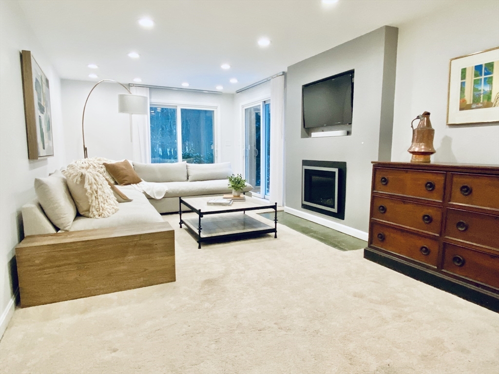 19 Barney Hill Road Wayland, MA 01778 - Photo 14 of 27 Gallery Image 14