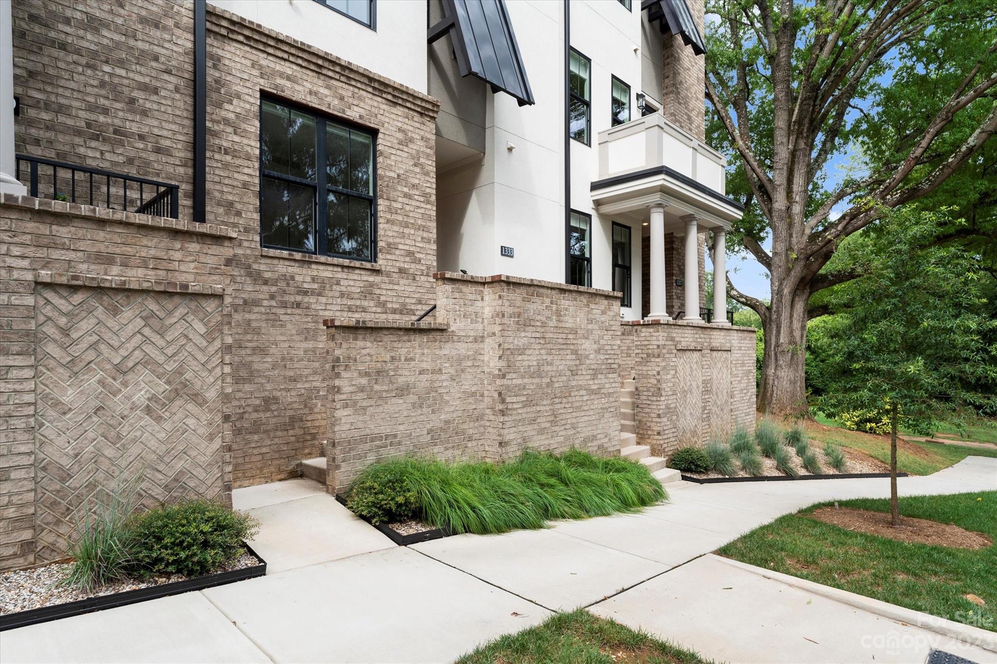 1333 Reece Road Charlotte, NC 28209 - Photo 3 of 36 Gallery Image 3