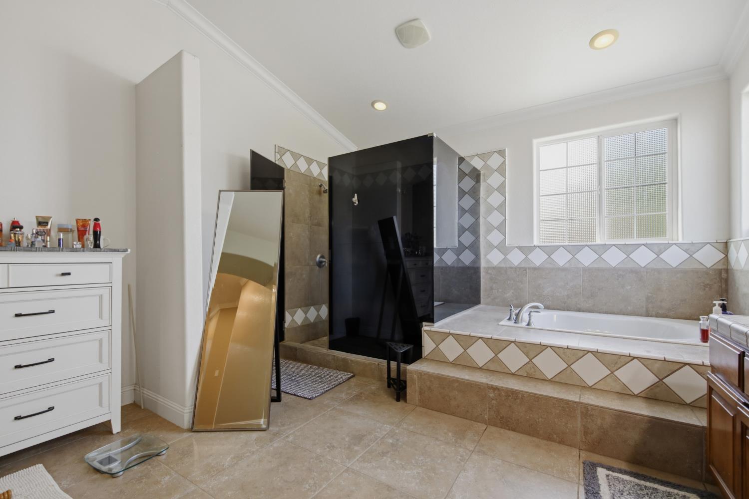 7300 South Frick Road Stockton, CA 95215 - Photo 40 of 83