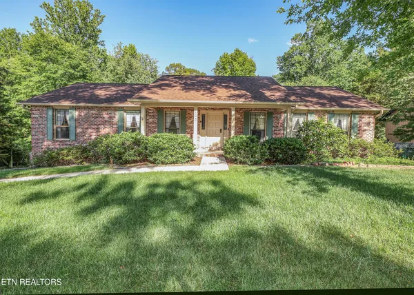 $649,900 | 105 Claymore Lane, Oak Ridge, TN 37830