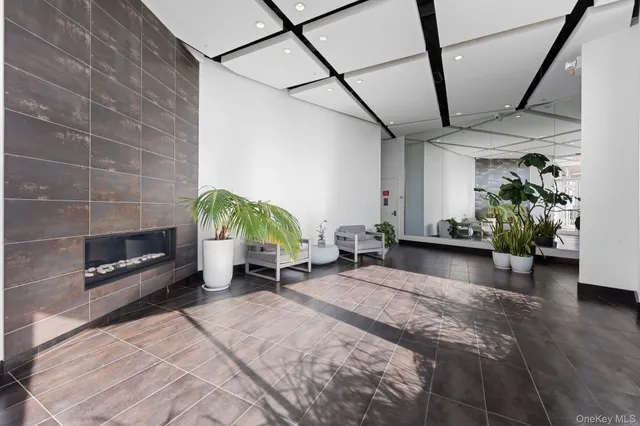 $599,000 | 118-20 Ocean Promenade, Unit 6D | Belle Harbor