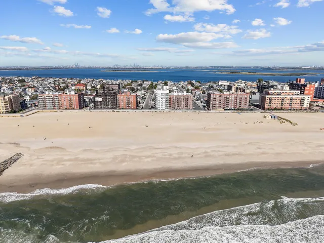 $599,000 | 118-20 Ocean Promenade, Unit 6D | Belle Harbor