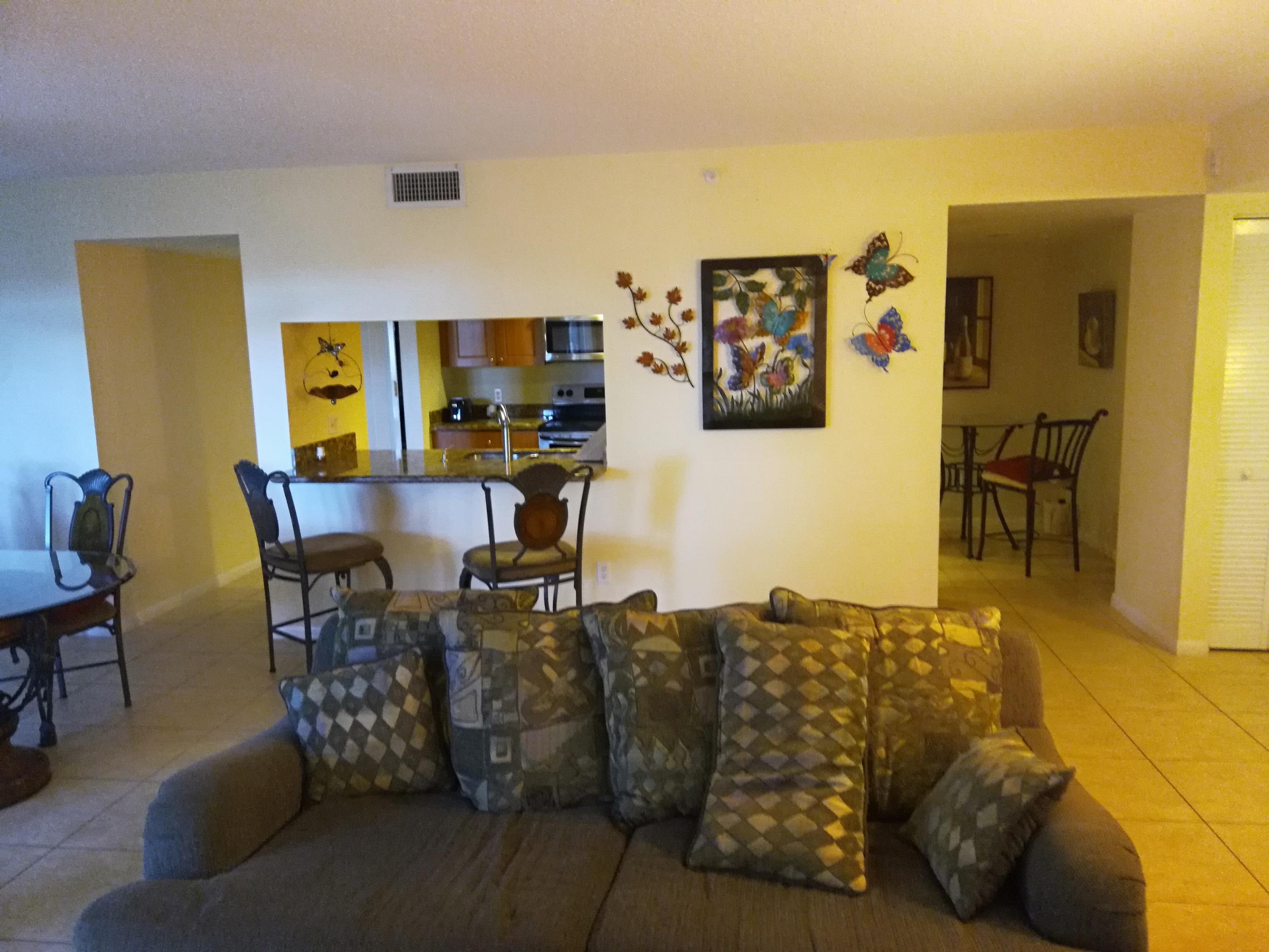 820 Lavers Circle, Unit G402 Delray Beach, FL 33444 - Photo 3 of 23 living room