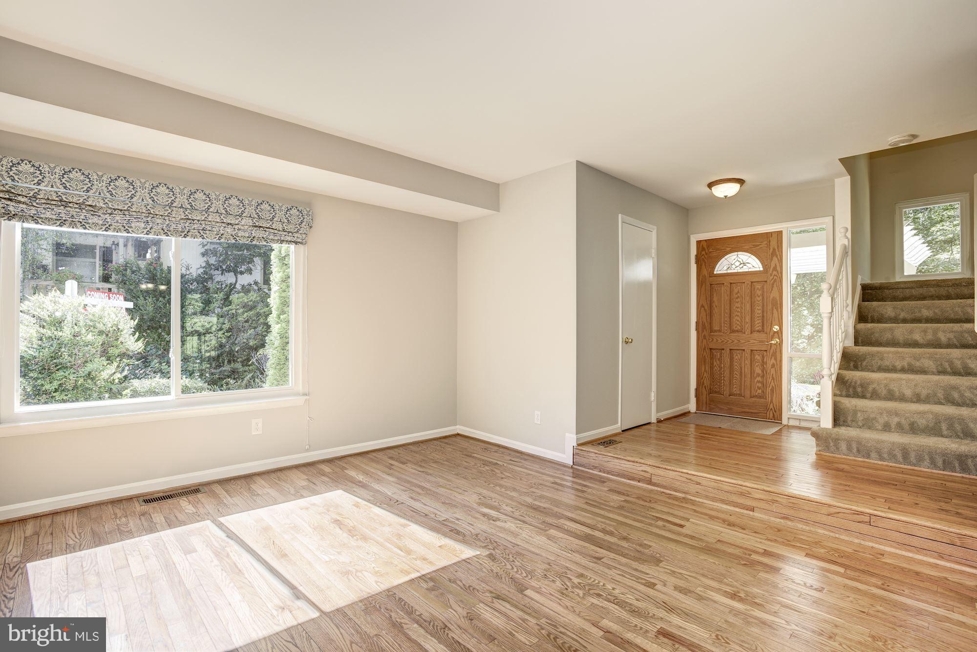 2346 Generation Drive Reston, VA 20191 - Photo 7 of 54 Entryway to sunken living room