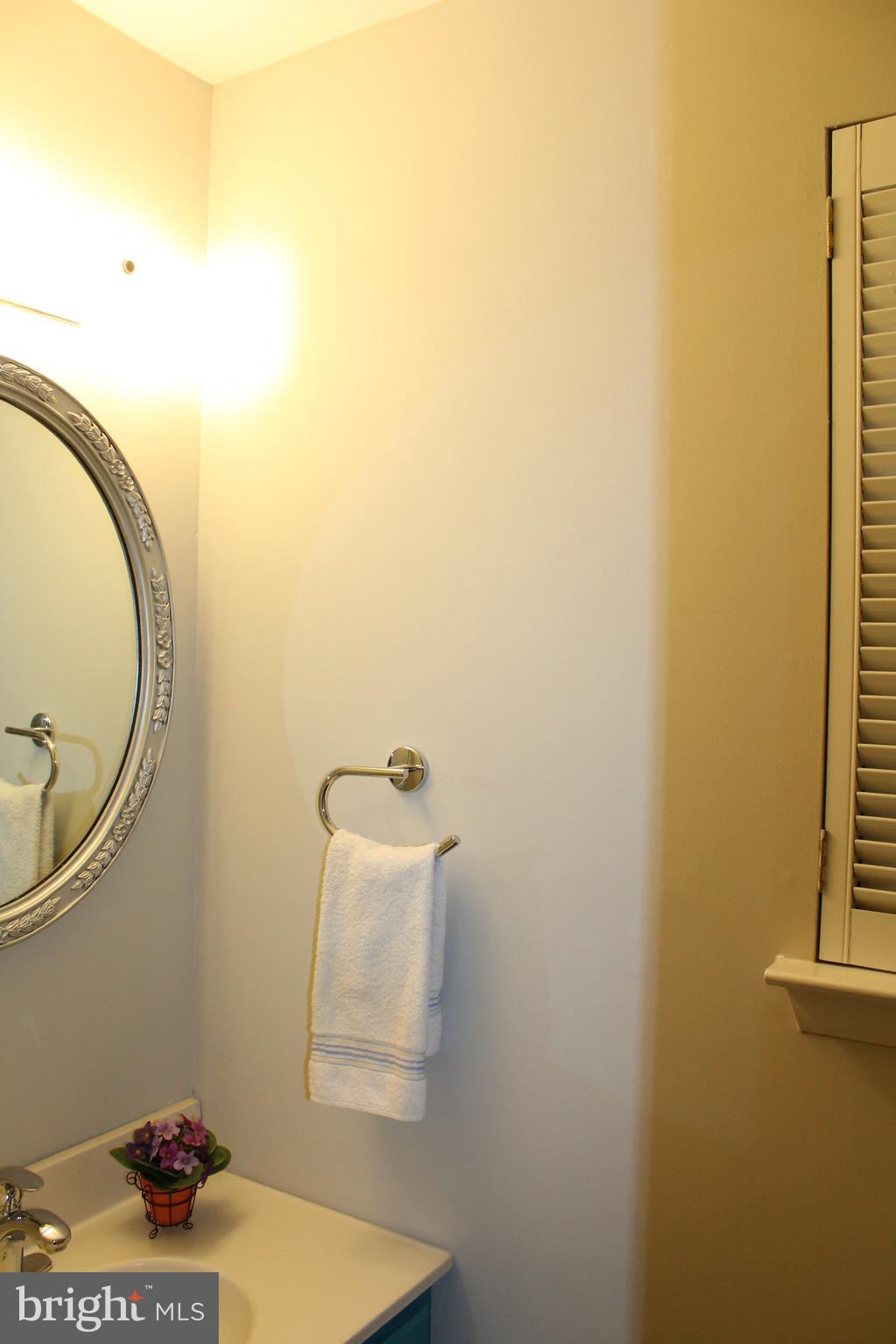 2346 Generation Drive Reston, VA 20191 - Photo 8 of 54 Main level powder room