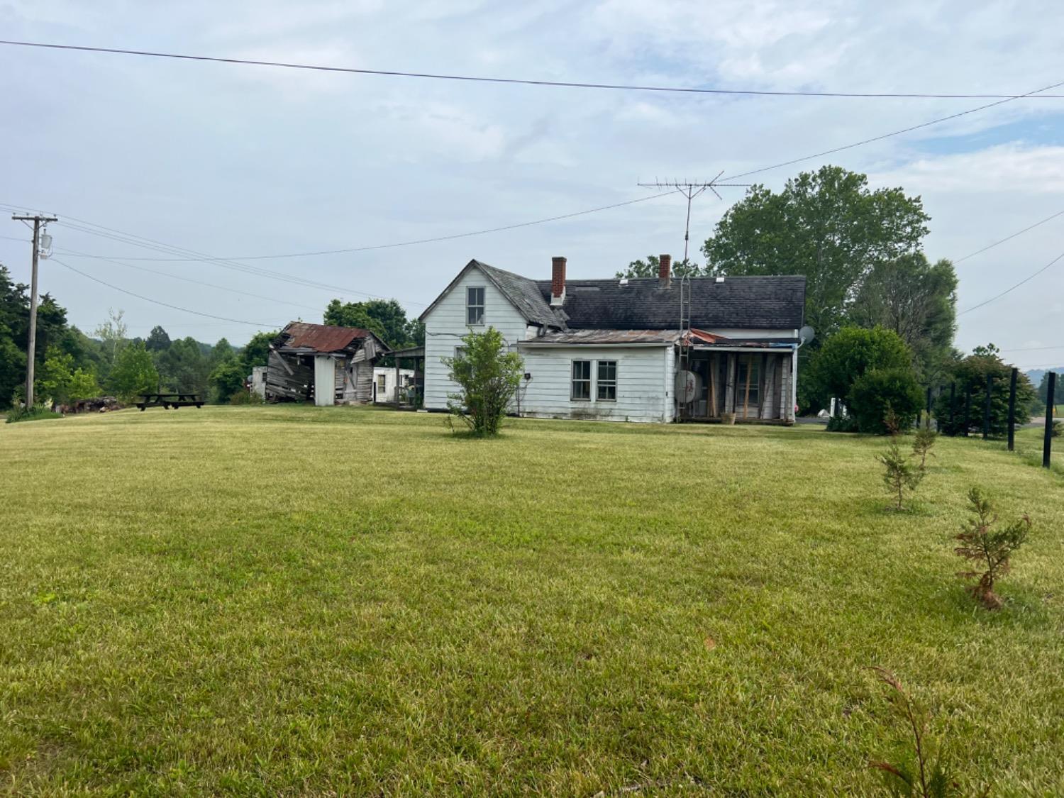 2036 State Rte 41 Peebles, OH 45660 - Photo 1 of 25