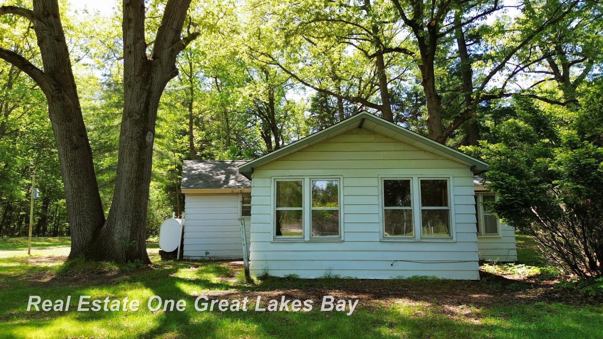 11075 Spencer Road St. Charles, MI 48655 - Photo 27 of 31