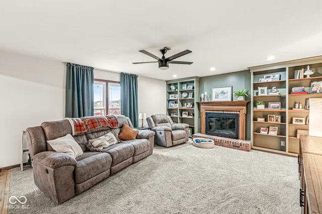 $330,000 | 516 Palmyra Drive, Indianapolis, IN 46239