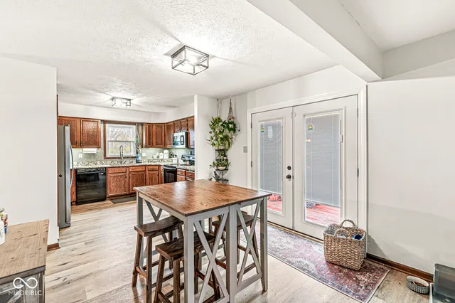 $330,000 | 516 Palmyra Drive, Indianapolis, IN 46239