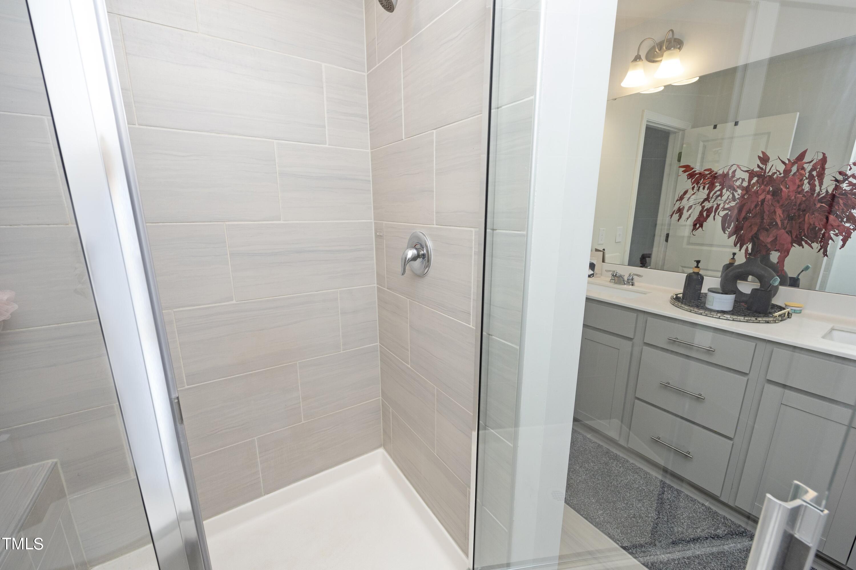 2728 Chert Lane Raleigh, NC 27610 - Photo 22 of 31 23Shower