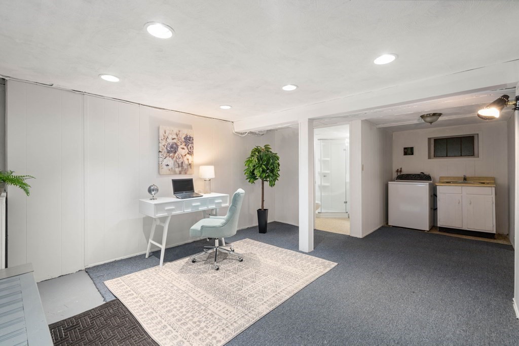 51 Madison Road Waltham, MA 02453 - Photo 17 of 23 Gallery Image 17