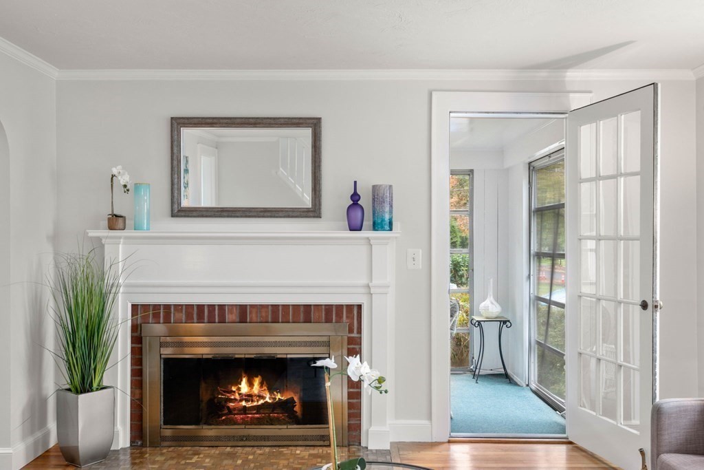 51 Madison Road Waltham, MA 02453 - Photo 4 of 23 Gallery Image 4