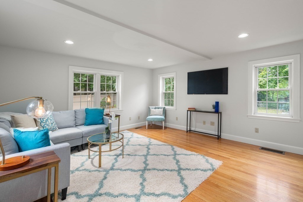 51 Madison Road Waltham, MA 02453 - Photo 6 of 23 Gallery Image 6