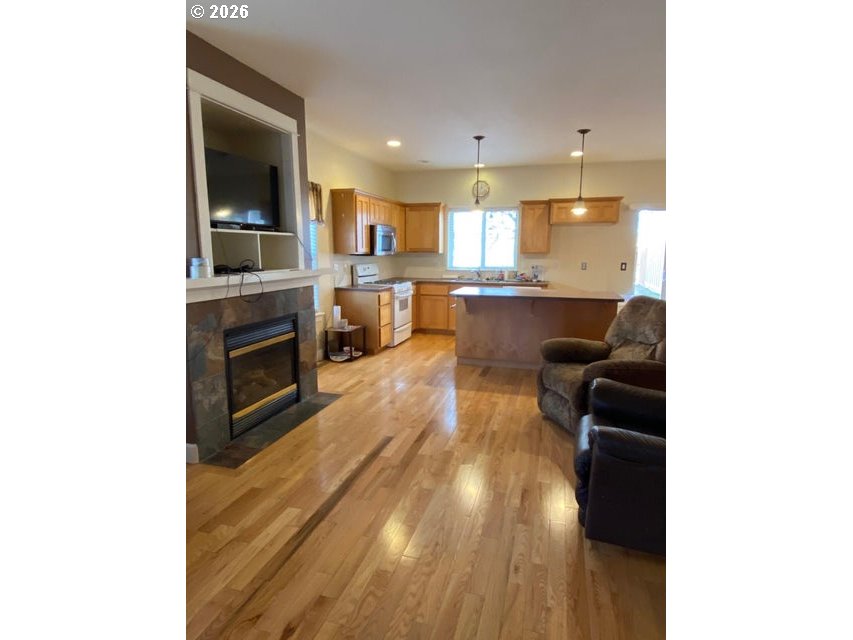 61260 Sunflower Lane Bend, OR 97702 - Photo 4 of 27