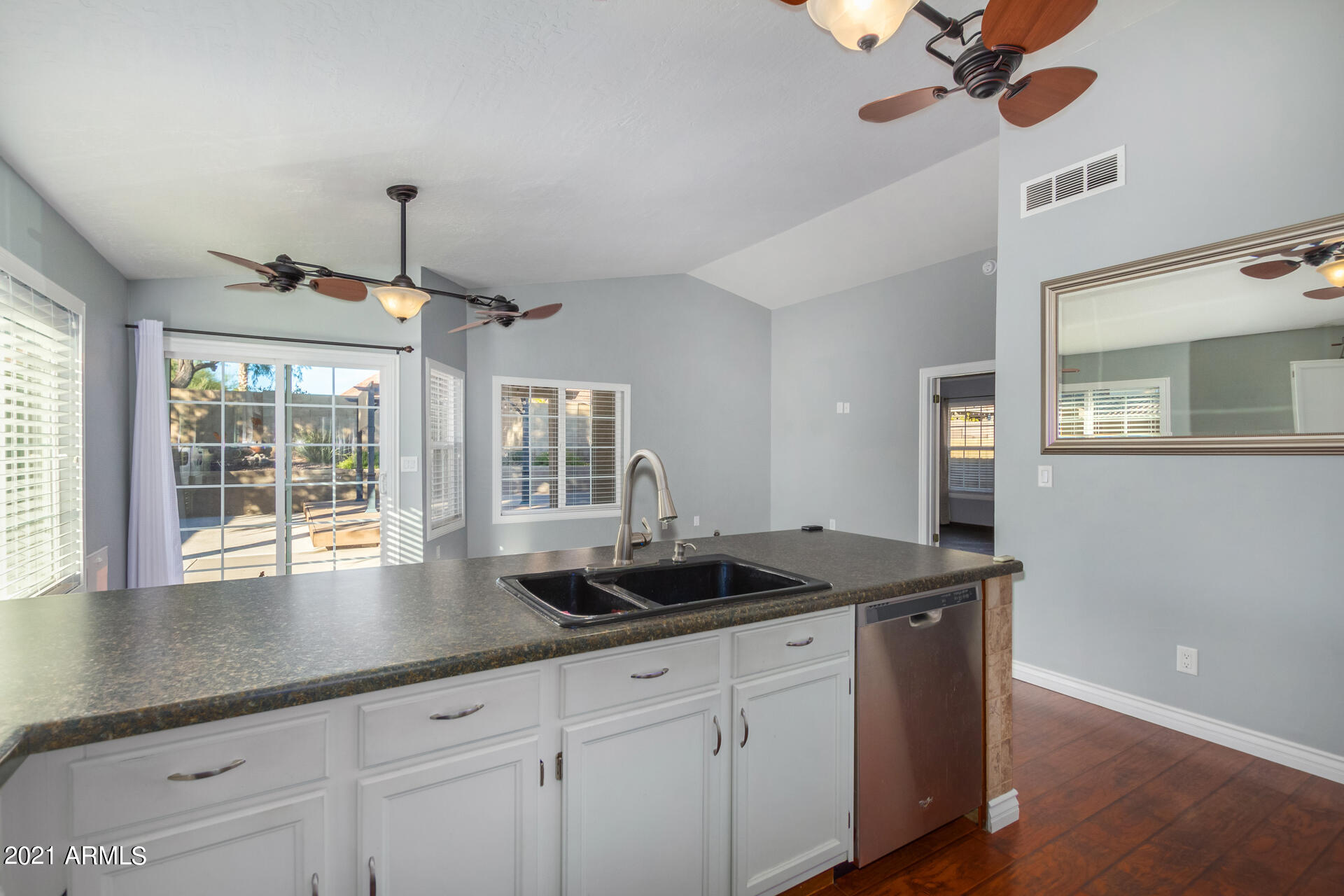 3602 East Verdin Road Phoenix, AZ 85044 - Photo 12 of 35 13 - Verdin