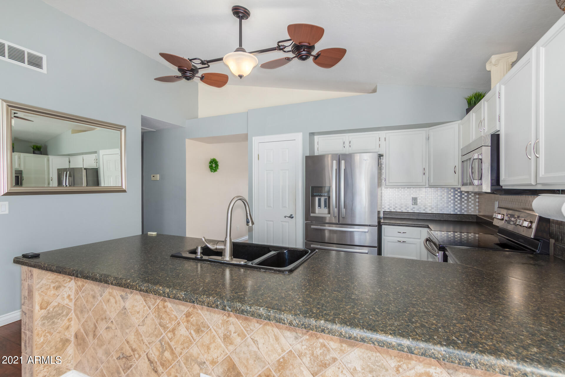 3602 East Verdin Road Phoenix, AZ 85044 - Photo 13 of 35 15 - Verdin
