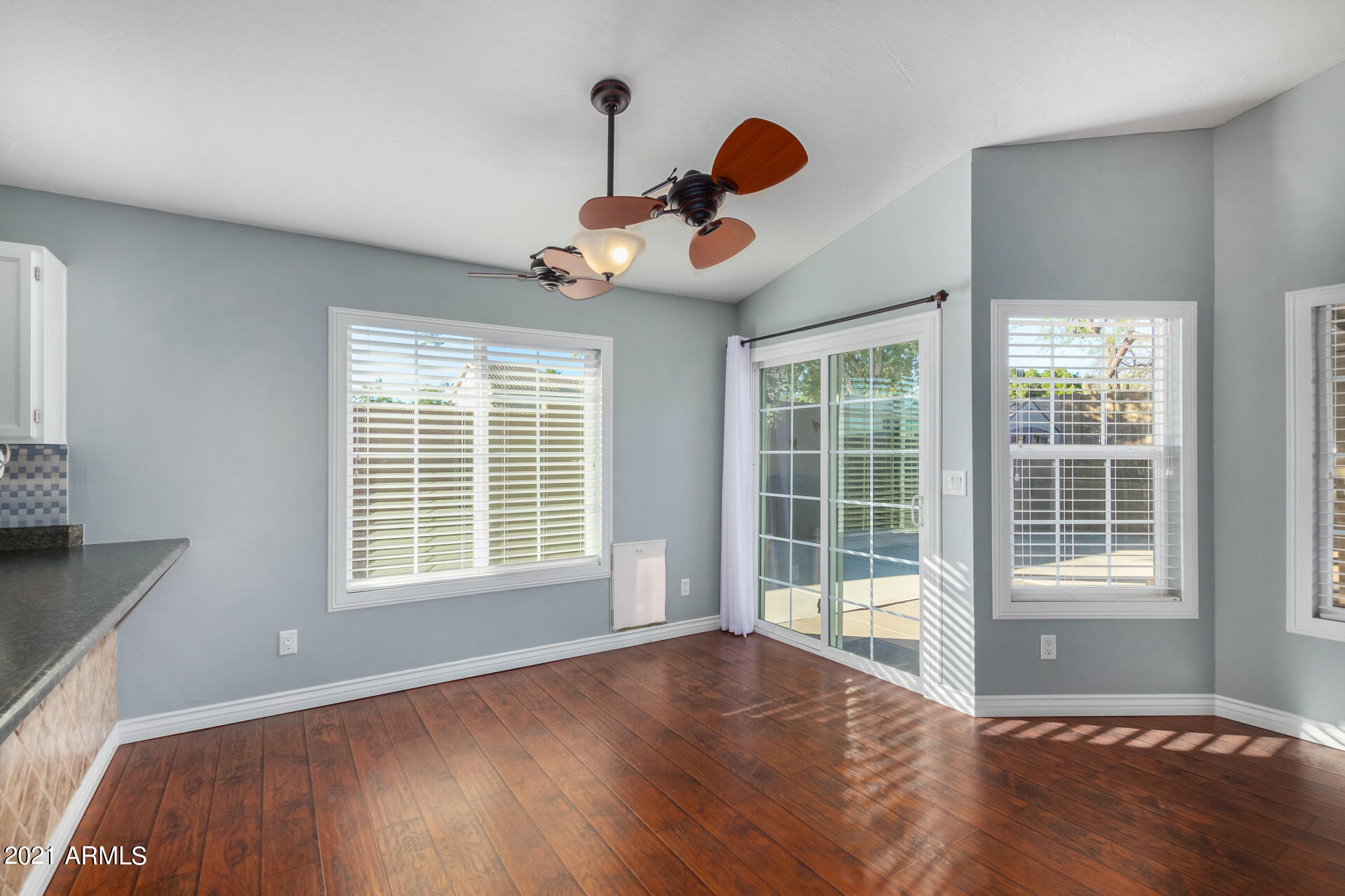 3602 East Verdin Road Phoenix, AZ 85044 - Photo 17 of 35 12 - Verdin