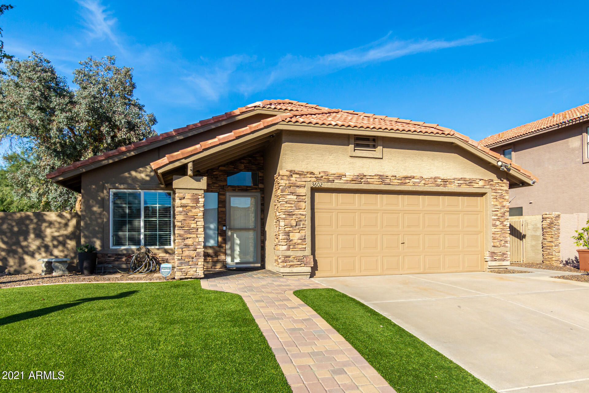 3602 East Verdin Road Phoenix, AZ 85044 - Photo 2 of 35 02 - Verdin
