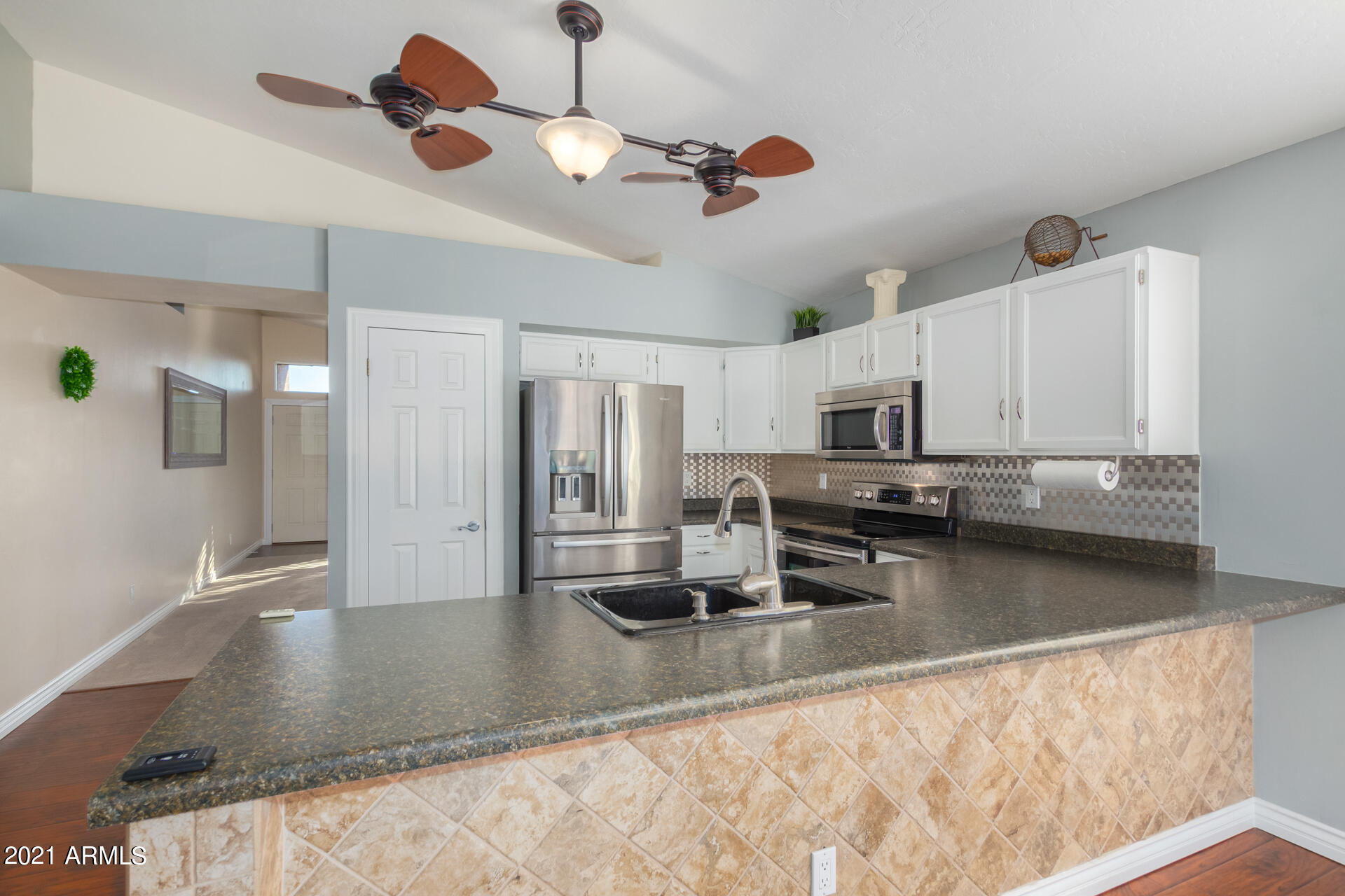3602 East Verdin Road Phoenix, AZ 85044 - Photo 9 of 35 14 - Verdin