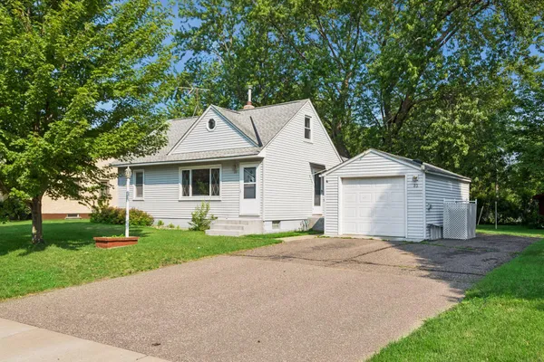 $250,000 | 23 East Road, Circle Pines, MN 55014