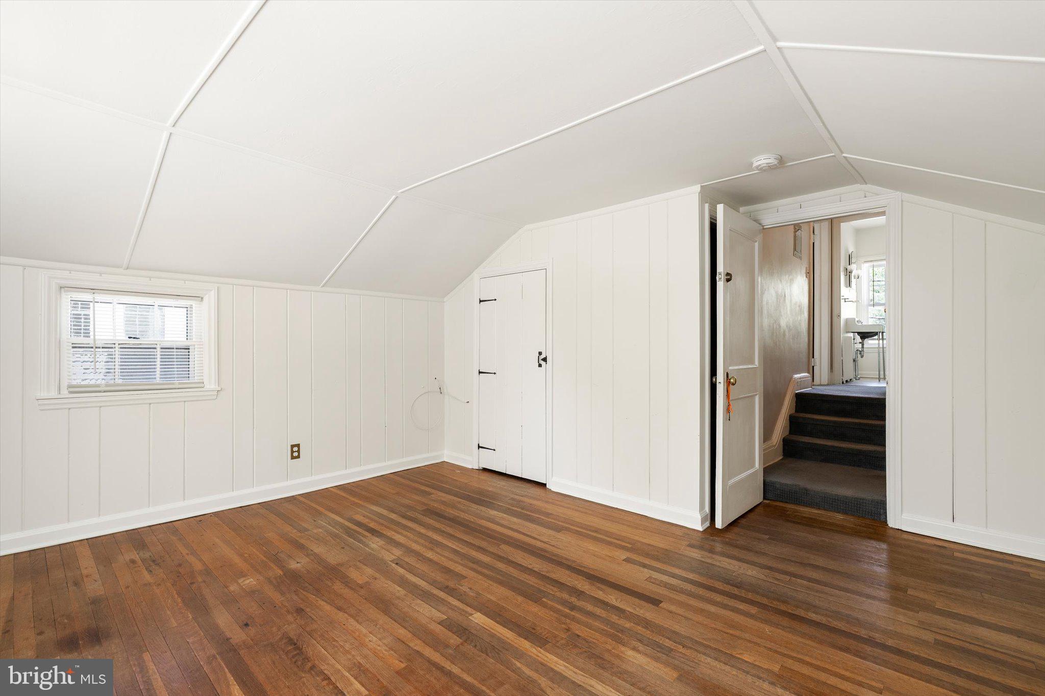 16 Station Road Cranbury, NJ 08512 - Photo 25 of 39 2nd Fl Bedroom 1