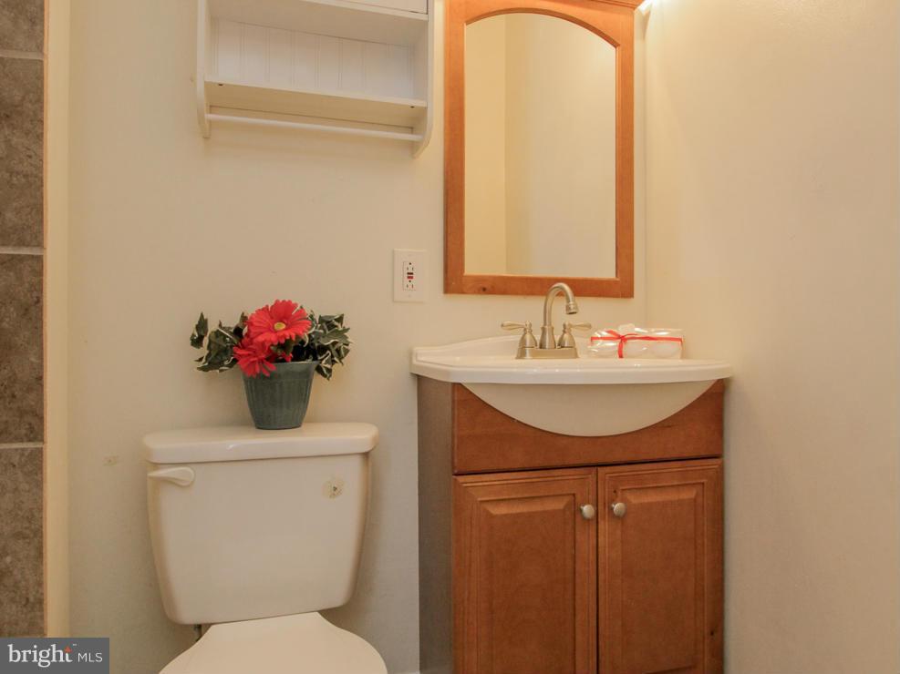 12811 Claxton Drive, Unit 1E Laurel, MD 20708 - Photo 21 of 30 Bath (Master)